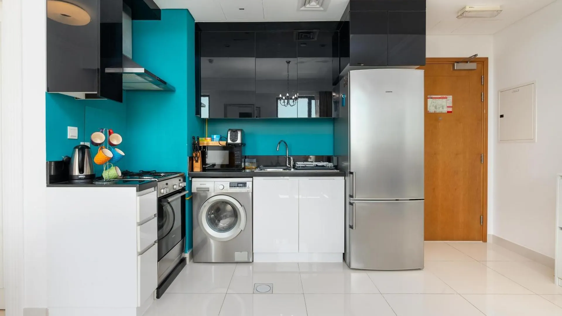 Vacay Lettings - Damac Capital Bay Tower Apartment Dubai