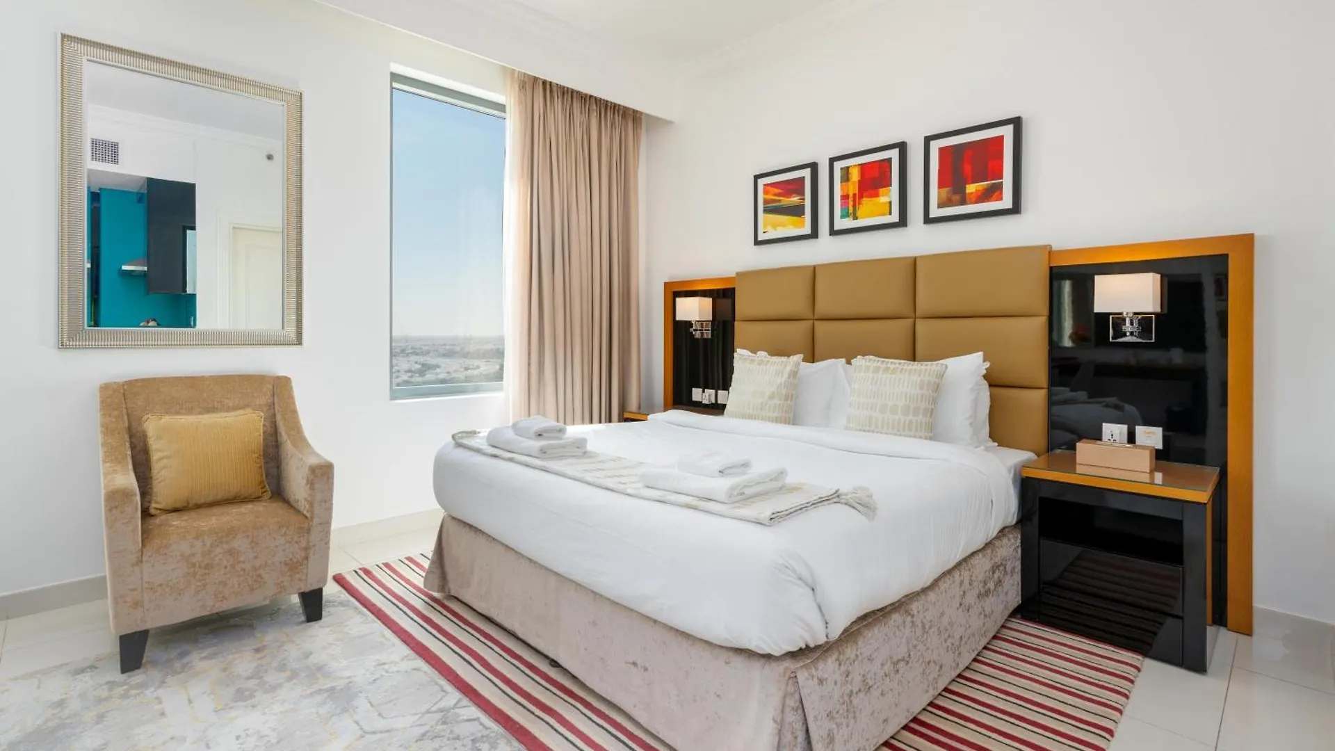 Vacay Lettings - Damac Capital Bay Tower Apartment Dubai United Arab Emirates