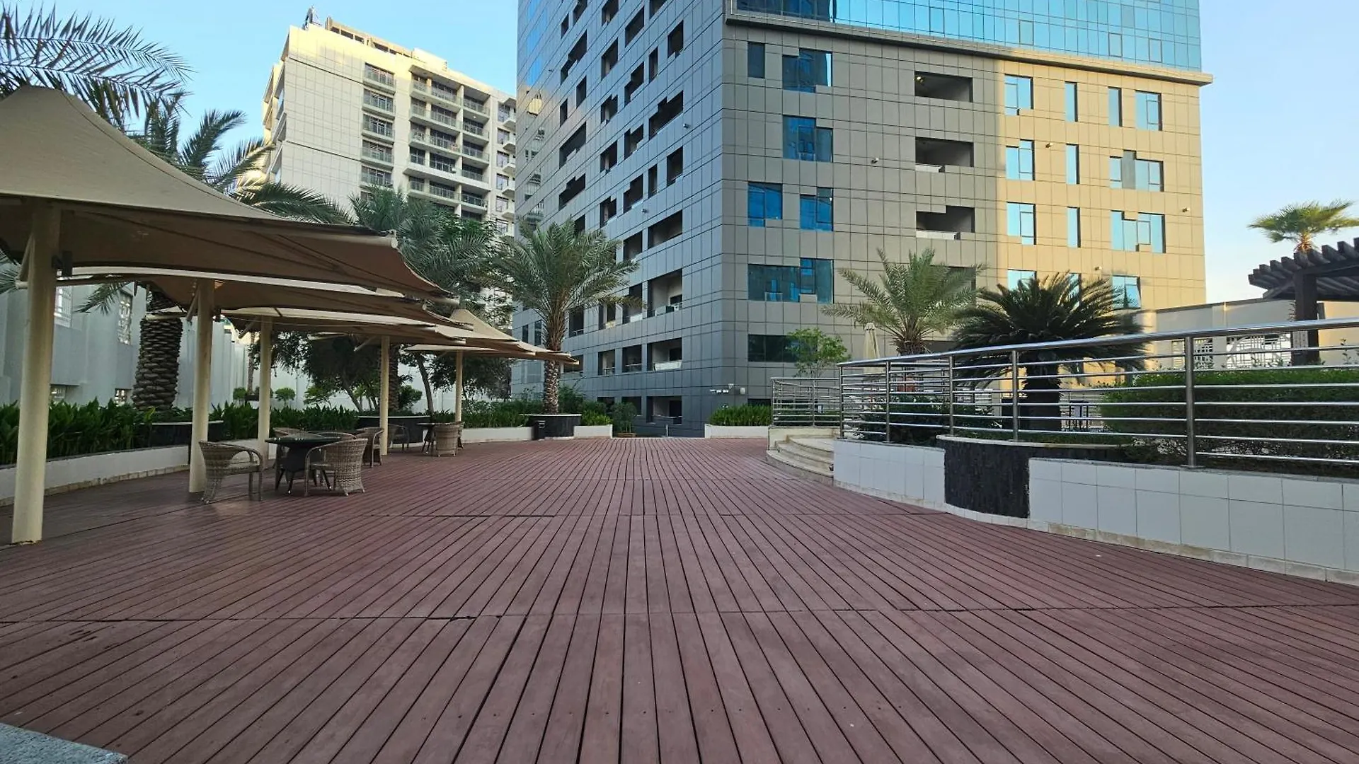 Vacay Lettings - Damac Capital Bay Tower Apartment Dubai United Arab Emirates