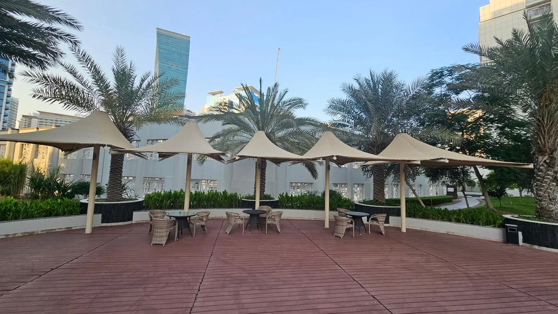 Vacay Lettings - Damac Capital Bay Tower Apartment Dubai